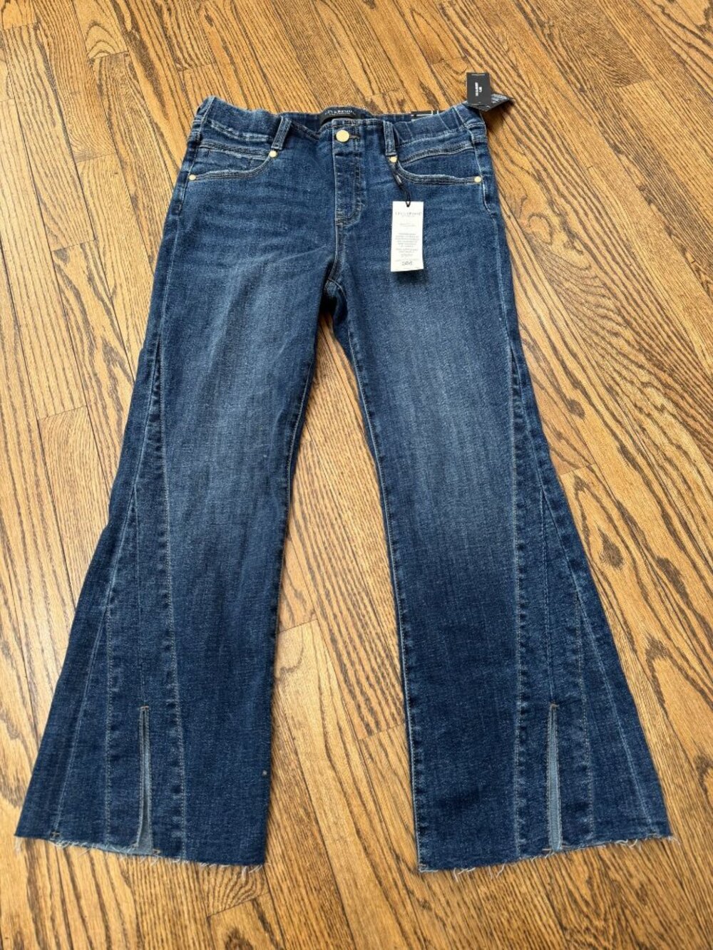 NWT Liverpool Gia Flare Bowers Jeans Split Hem Size 8 / 29